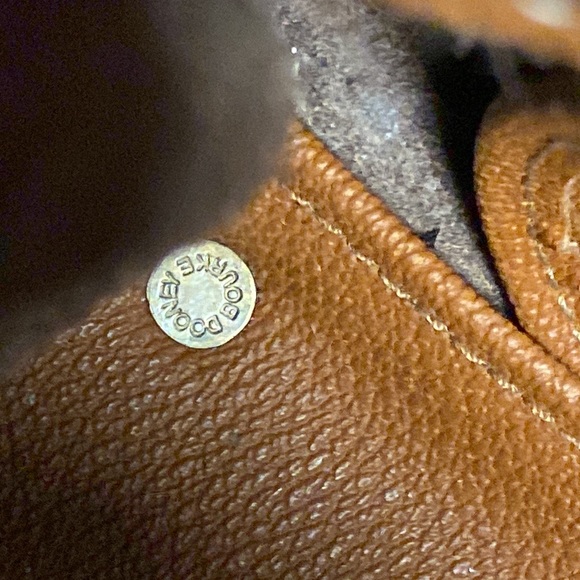 Vintage Dooney & Bourke All Weather Leather B211 Zip Top Shoulder Bag - Picture 13 of 14